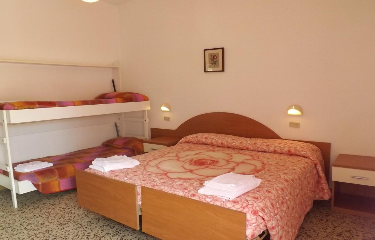בלריה-איגאה מרינה Hotel La Vela חדר תמונה